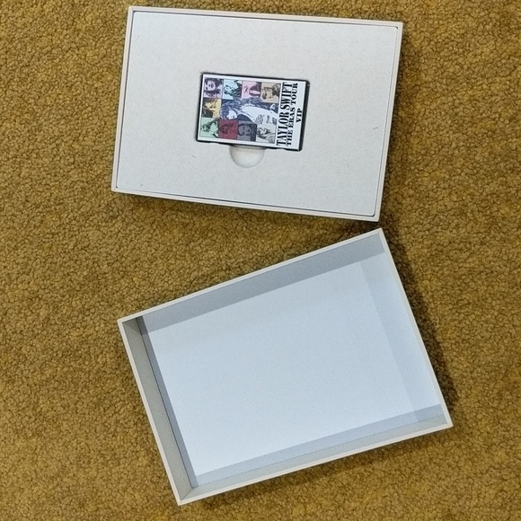 Taylor Swift VIP box - Picture 9 of 14